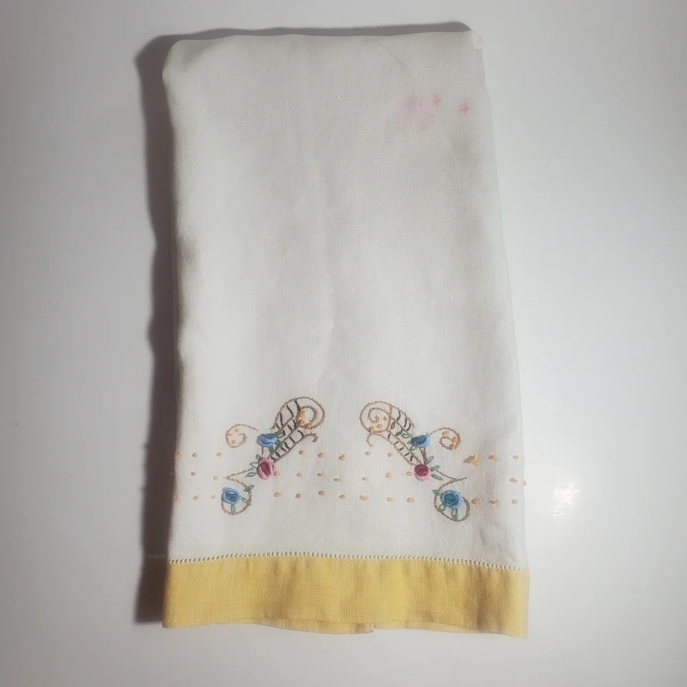 LOT of (11) Vintage Embroidered Cocktail Napkins, Kitchen Towels & Tea Towels